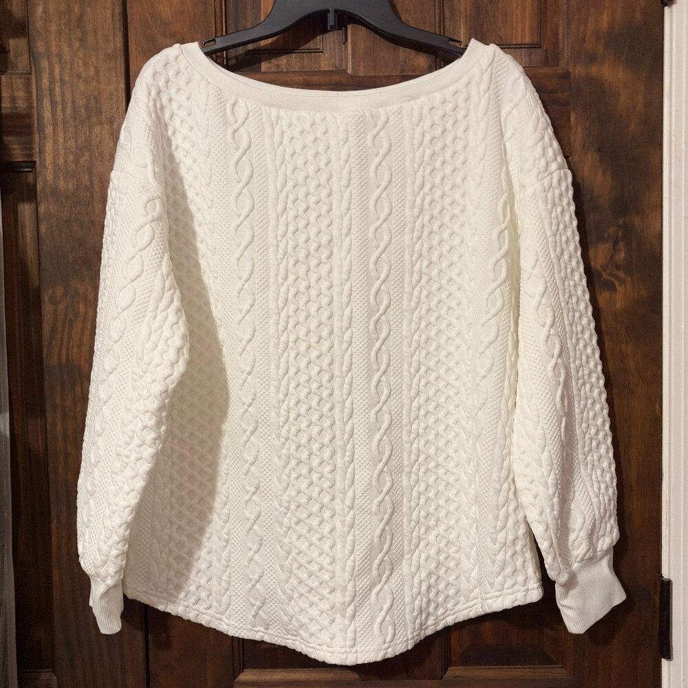 Cozy Meets Chic: White Textured Sweater (Size L)​